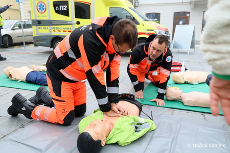 01-Svetovni dan oživljanja v Kamniku (26)